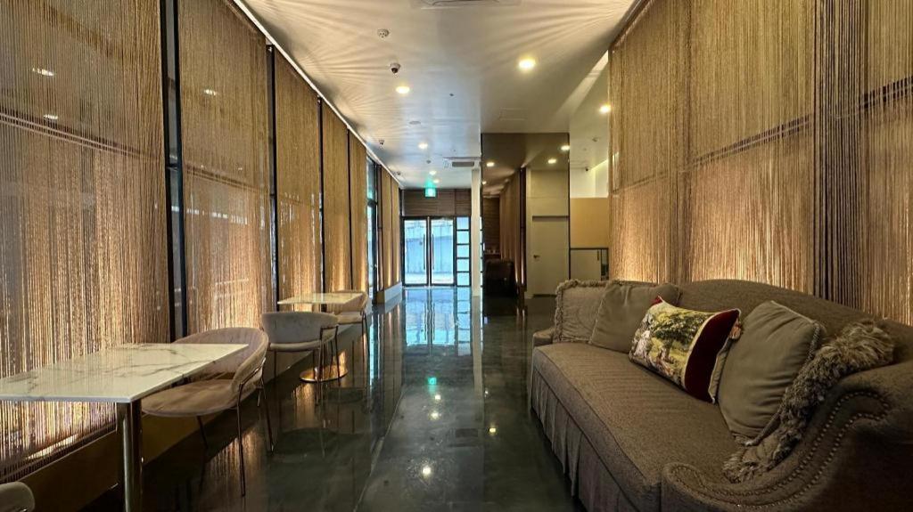 Hotel Bridge Сеул Екстериор снимка