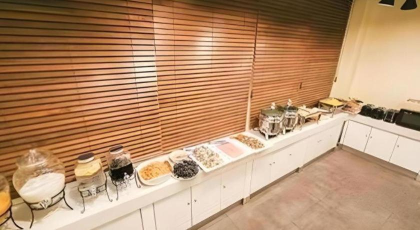Hotel Bridge Сеул Екстериор снимка