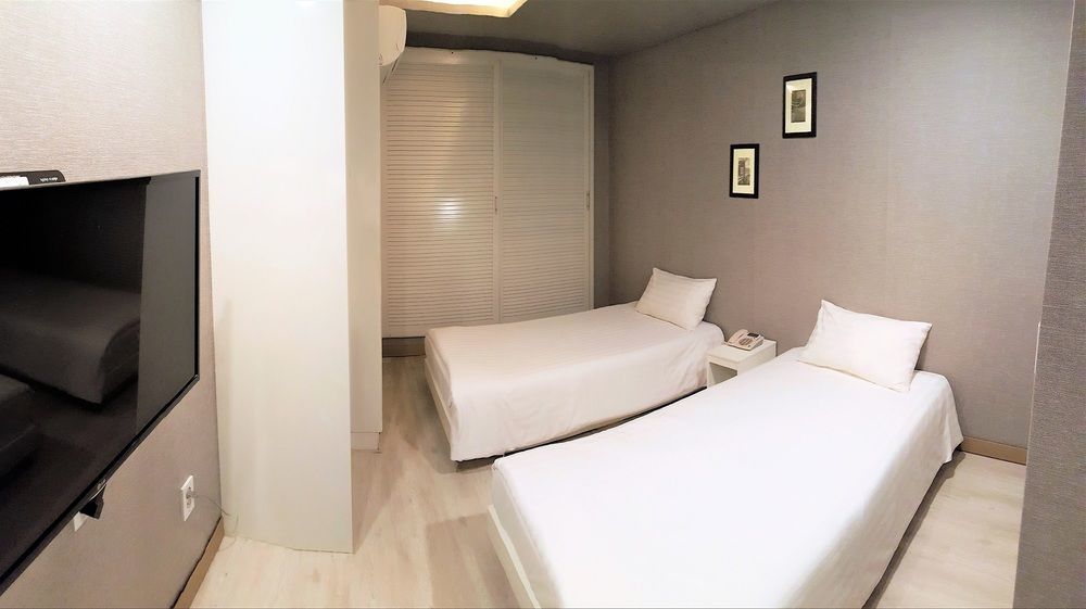 Hotel Bridge Сеул Екстериор снимка