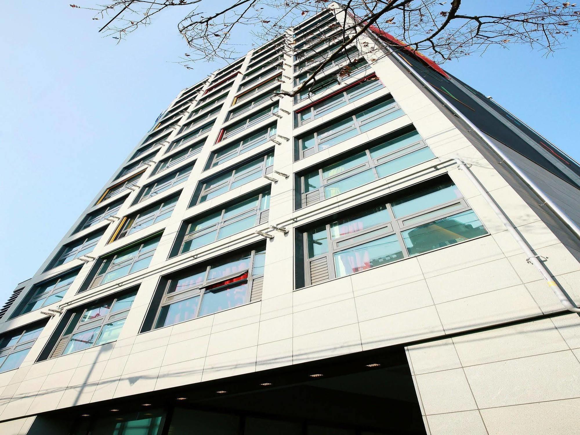 Hotel Bridge Сеул Екстериор снимка